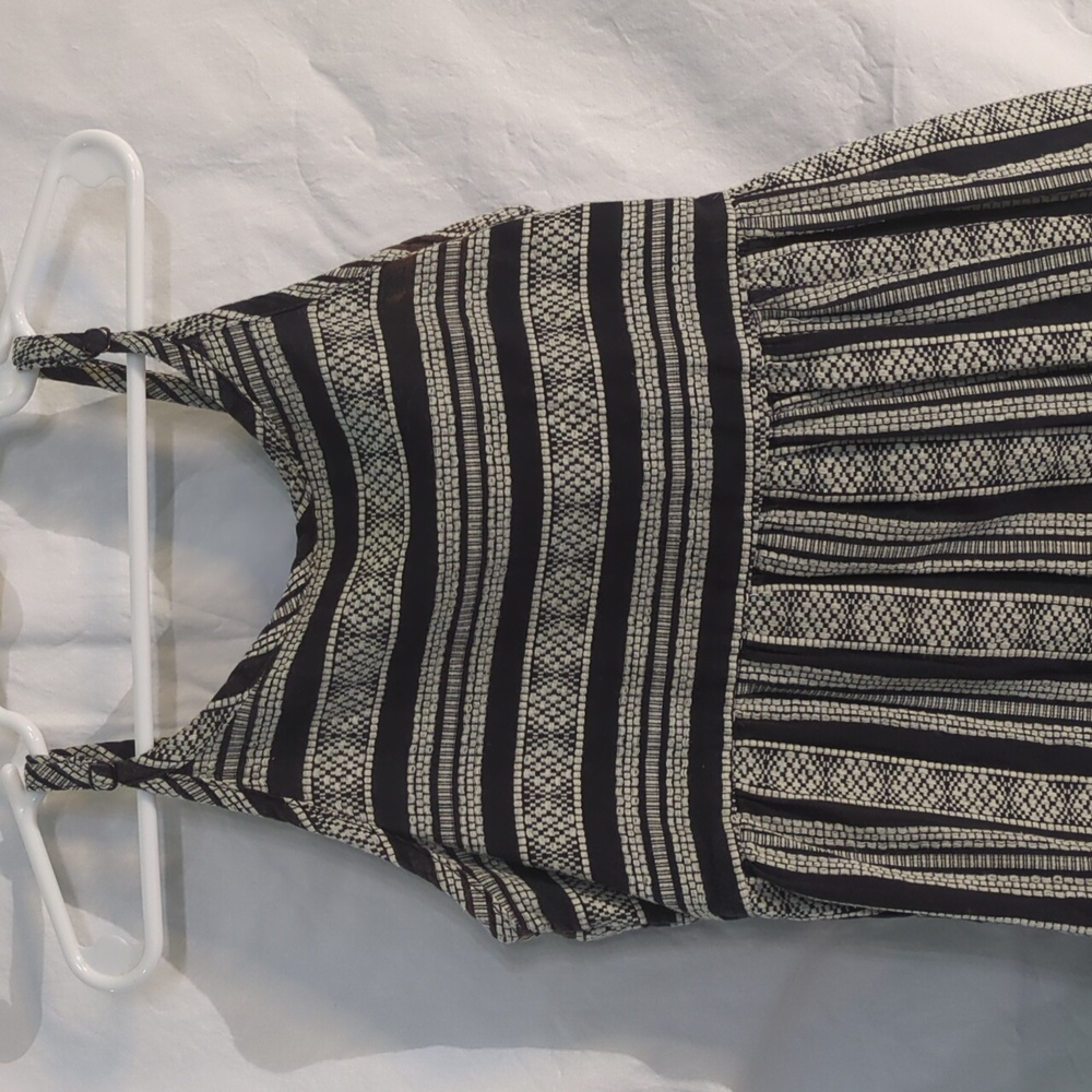 Old Navy | Black and White Woven Pattern Sundress Elastic Back Adjust Straps | M